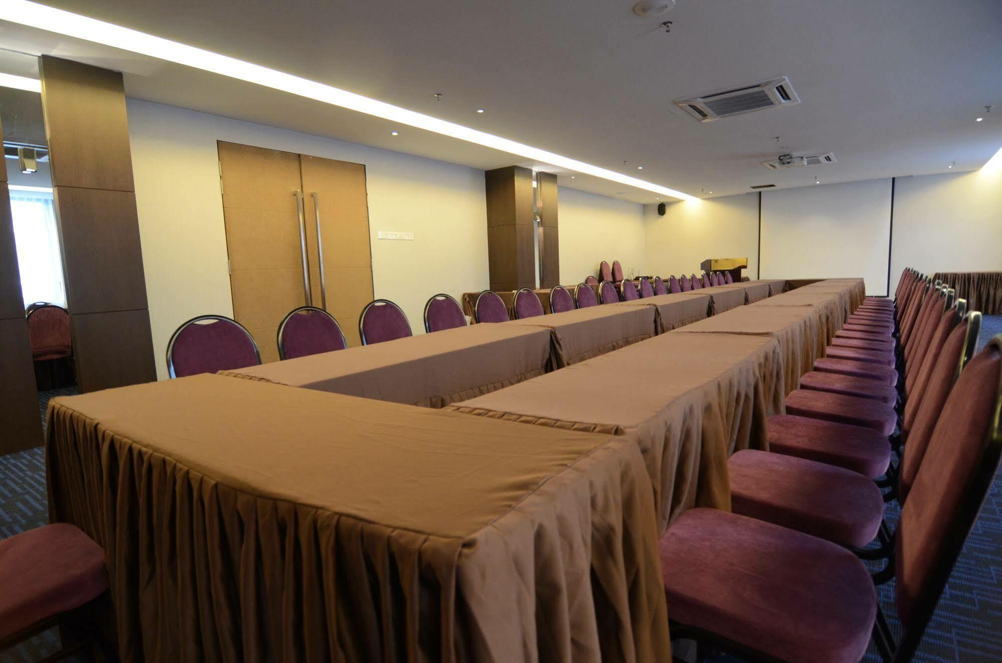 The Leverage Business Hotel Johor Bahru Eksteriør bilde